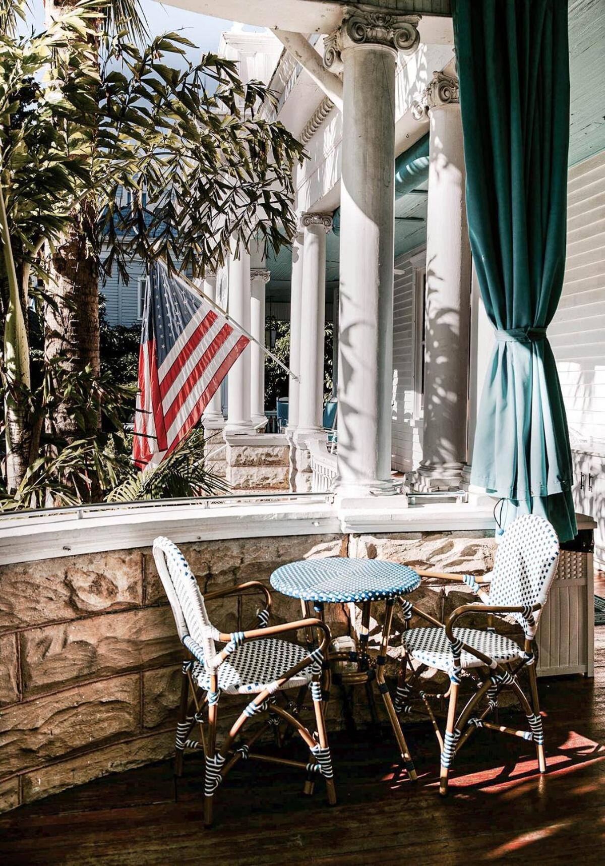 Classic King With Balcony At Curry Mansion Key West Exterior foto